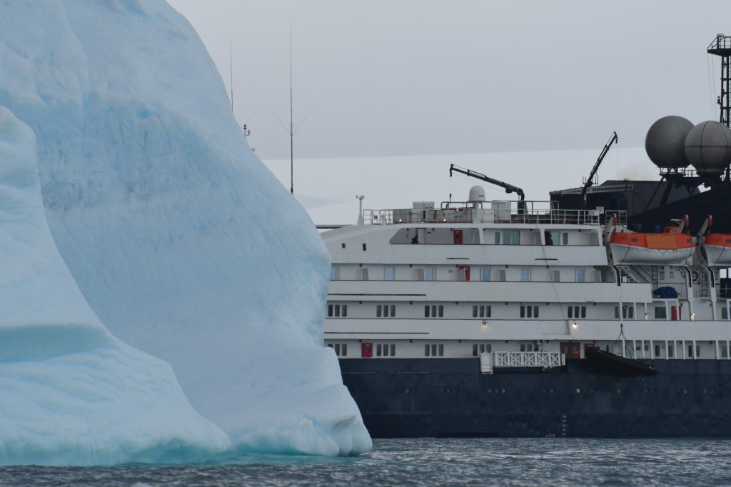 Transport by OAT's ship, the Corinthian